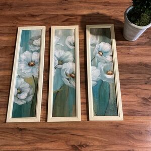 Set of 3 Floral Vintage style White Poppies Framed Panels